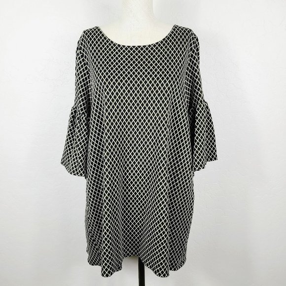 bryn Walker Tops - Bryn Walker Top M Black Beige Triangle Windowpane Stretch Knit Flutter-Sleeve